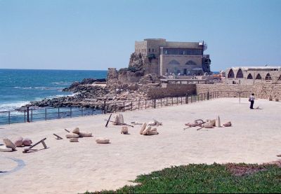 port w cezarei 8811953294 o